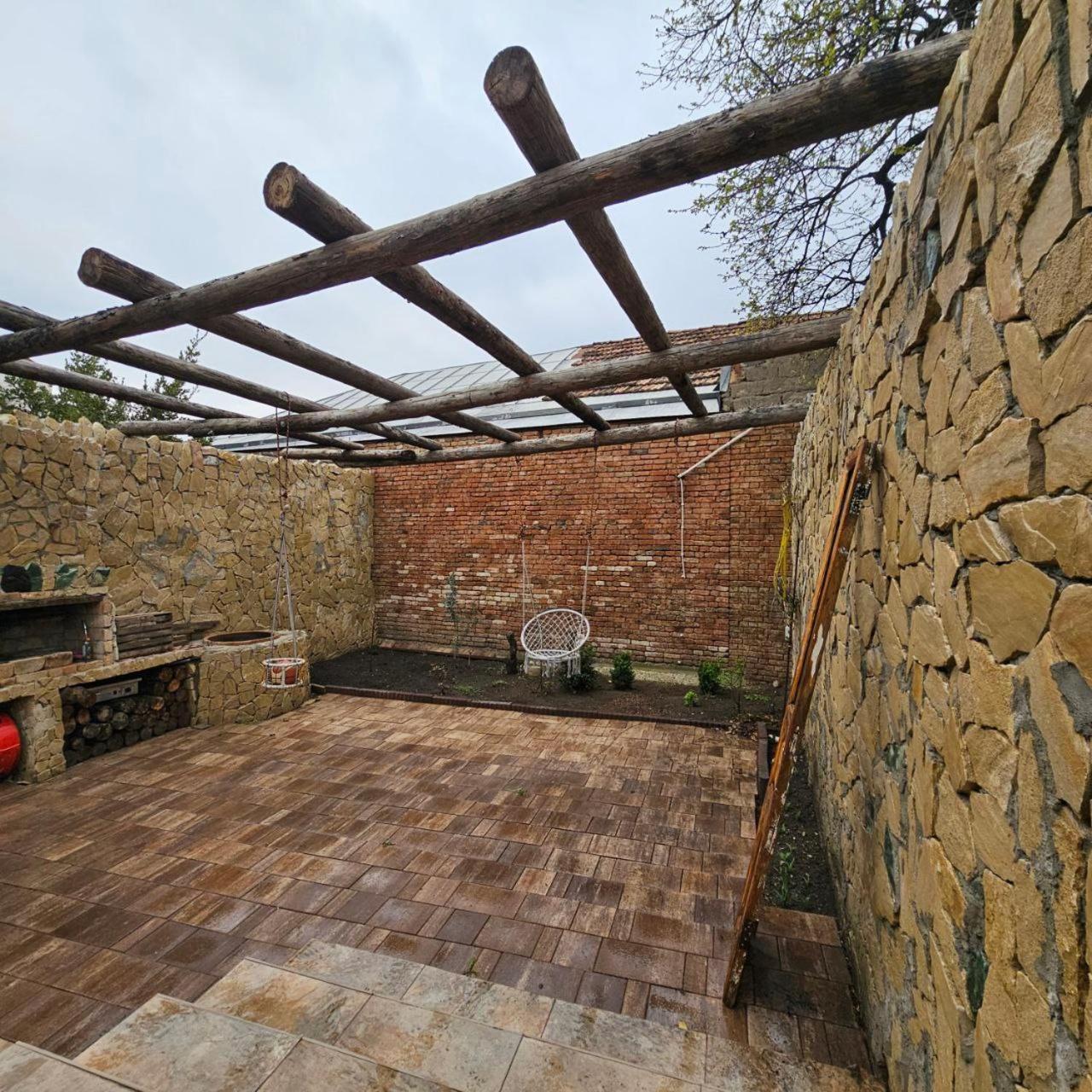 Niabi 3bdr With Pool